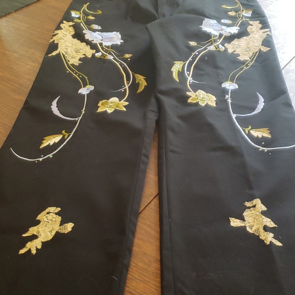 Black pants - Picture 4 of 5